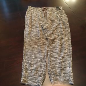 NY&Co. Cropped Joggers